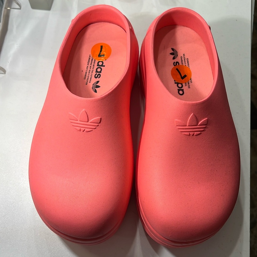 Adidas clogs